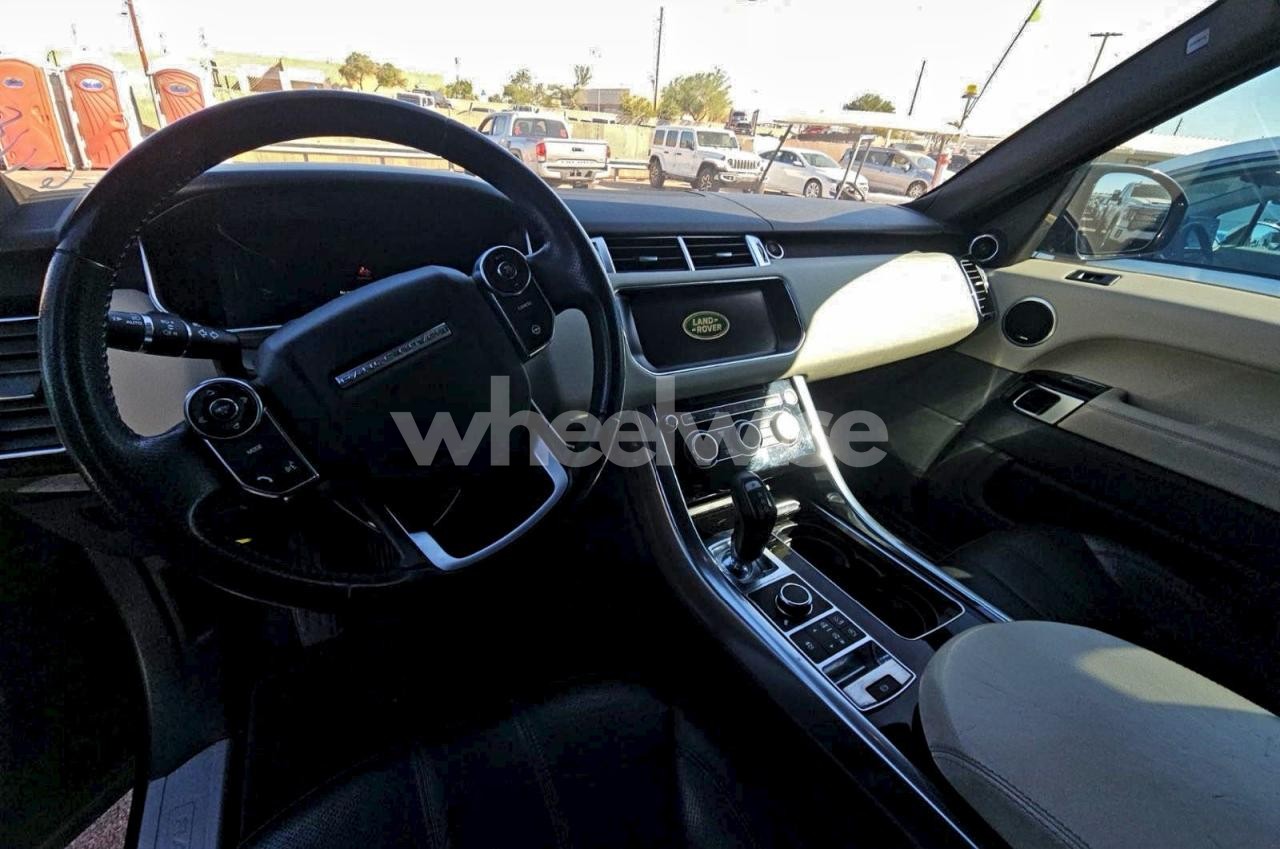 Photo 9 of 2017 LAND ROVER RANGE ROVER SPORT HSE (VIN SALWR2FK5HA673918)