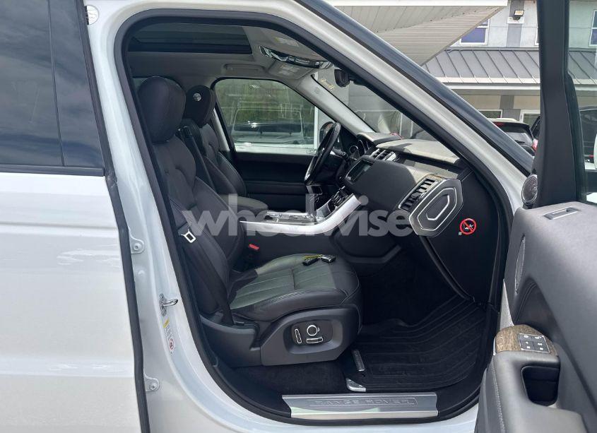 Photo 5 of 2017 Land Rover RANGE ROVER SPORT HSE (VIN SALWR2FV4HA157415)