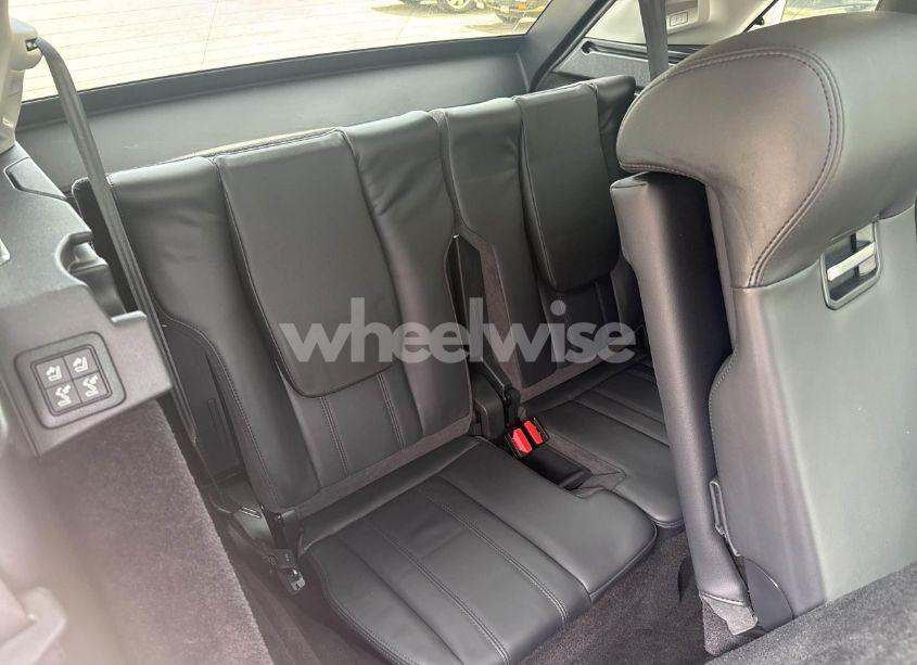 Photo 6 of 2017 Land Rover RANGE ROVER SPORT HSE (VIN SALWR2FV4HA157415)