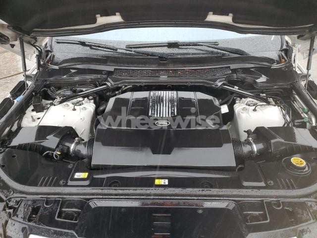 Photo 3 of 2017 LAND ROVER RANGE ROVER SPORT HSE (VIN SALWR2FV7HA670108)