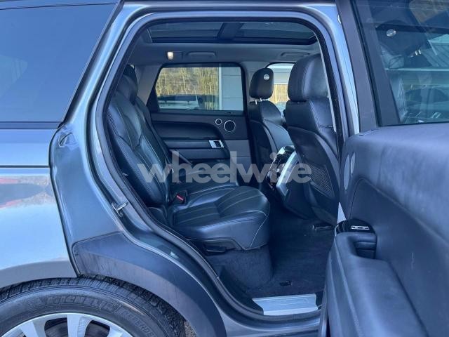 Photo 3 of 2016 LAND ROVER RANGE ROVER SPORT HSE (VIN SALWR2KF8GA630584)