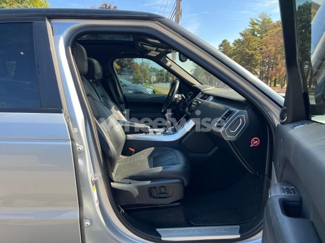 Photo 8 of 2018 LAND ROVER RANGE ROVER SPORT SUPERCHARGED DYNAMIC (VIN SALWR2RE1JA199784)