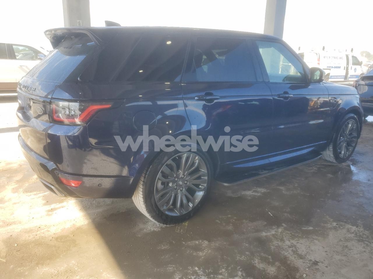 Photo 3 of 2019 LAND ROVER RANGE ROVER SPORT SUPERCHARGED DYNAMIC (VIN SALWR2RE2KA828213)