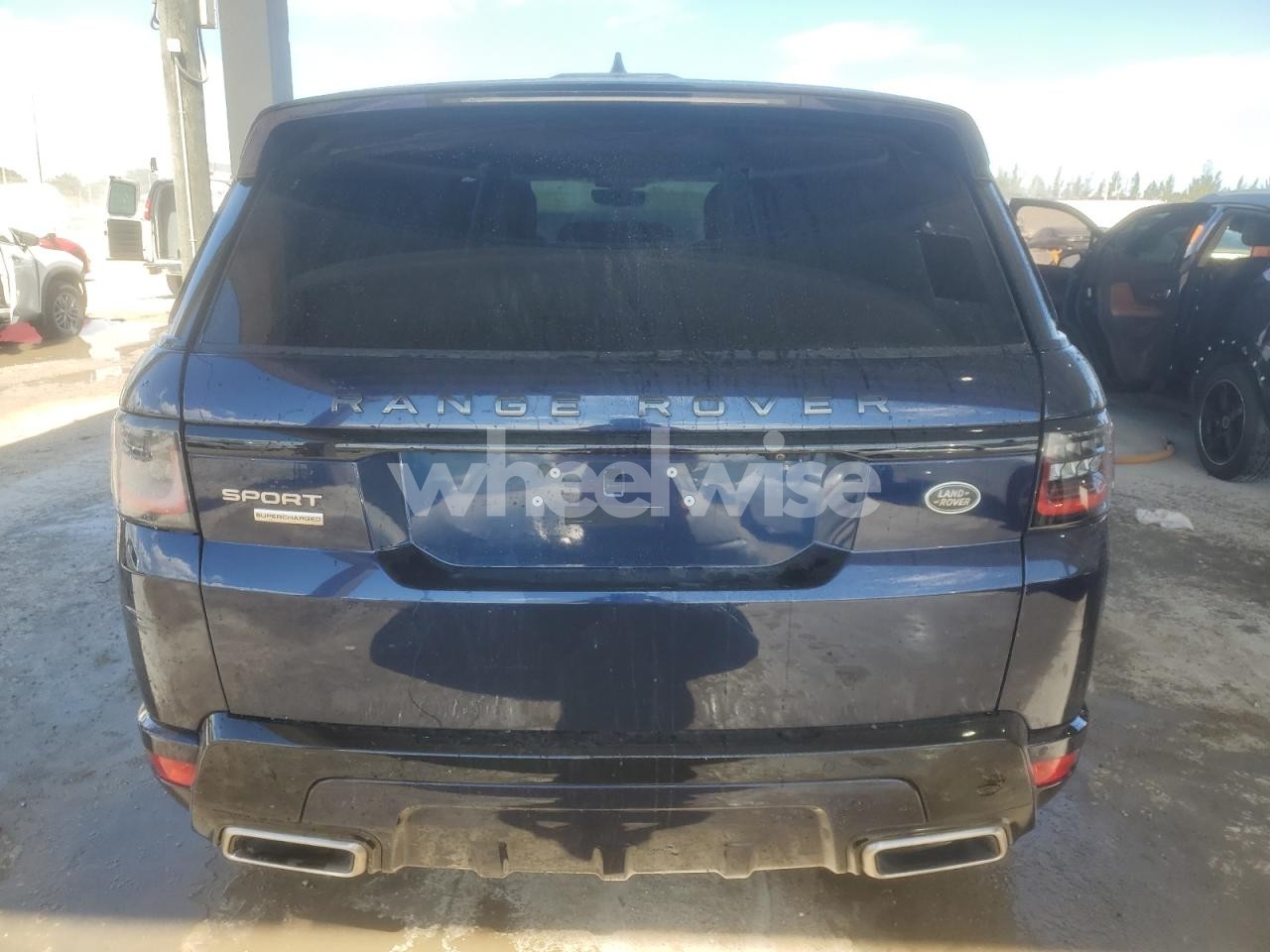 Photo 6 of 2019 LAND ROVER RANGE ROVER SPORT SUPERCHARGED DYNAMIC (VIN SALWR2RE2KA828213)