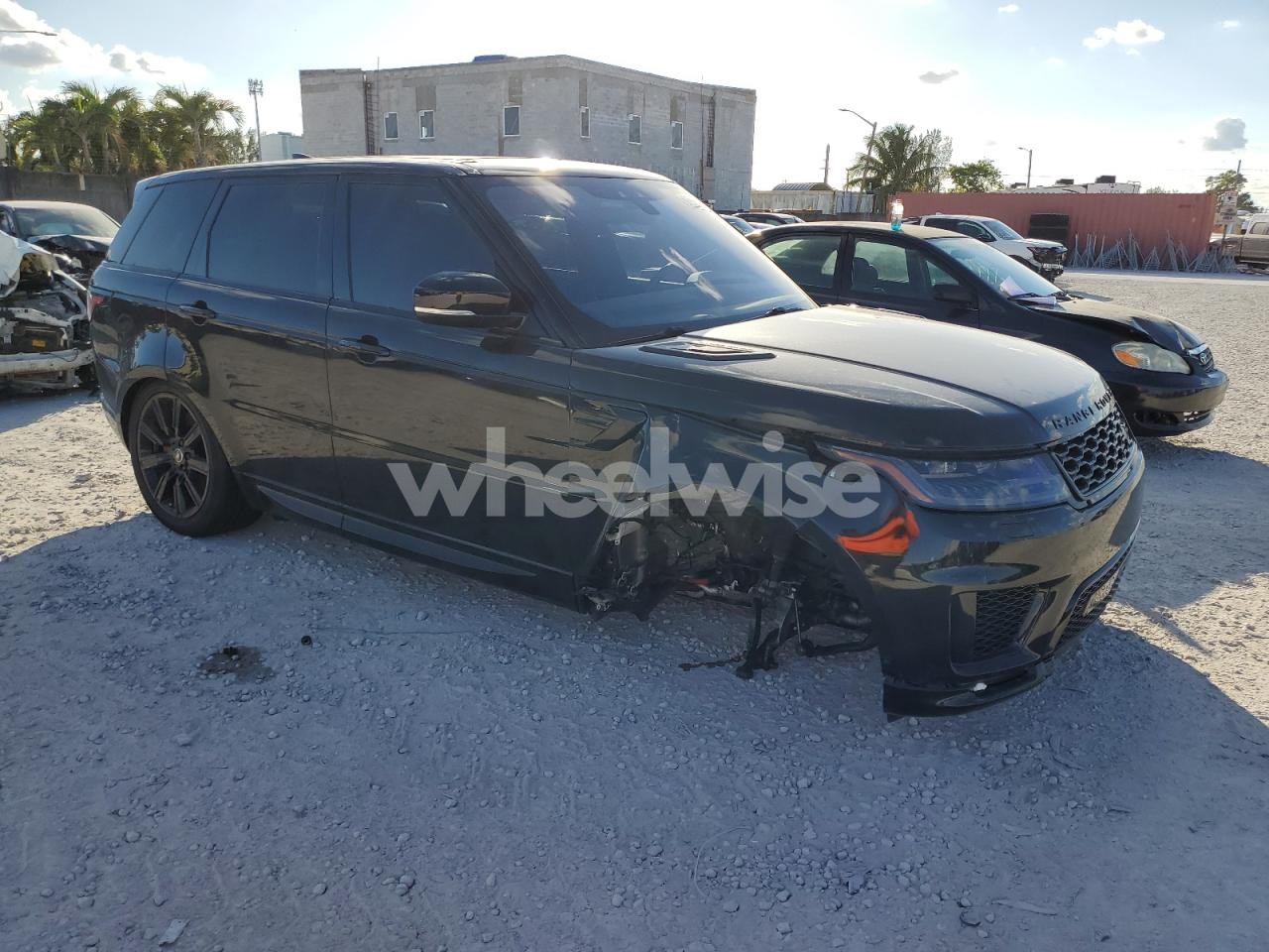 Photo 4 of 2018 LAND ROVER RANGE ROVER SPORT SUPERCHARGED DYNAMIC (VIN SALWR2REXJA804496)