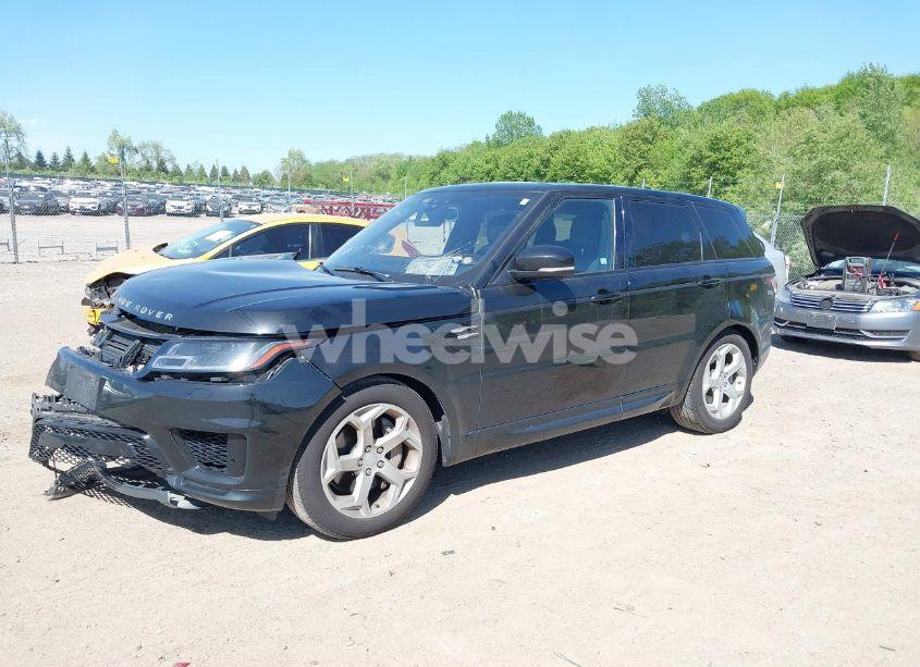 Photo 2 of 2018 Land Rover RANGE ROVER SPORT HSE (VIN SALWR2RV0JA196102)