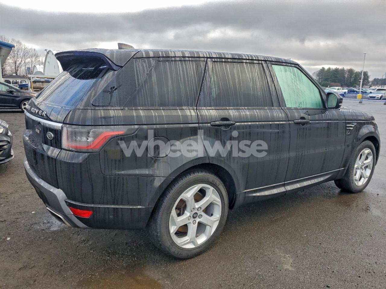 Photo 3 of 2018 LAND ROVER RANGE ROVER SPORT HSE (VIN SALWR2RV0JA411333)