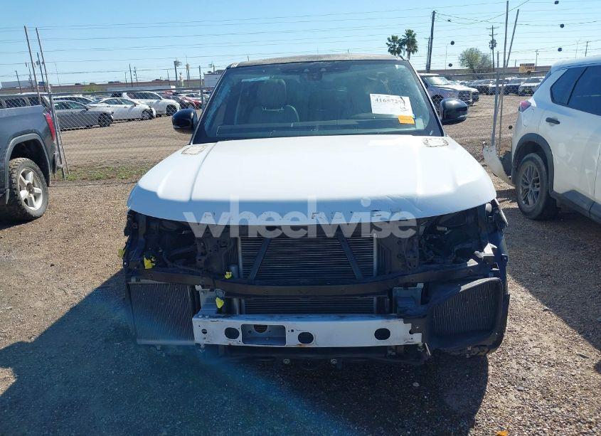 Photo 13 of 2019 Land Rover RANGE ROVER SPORT HSE (VIN SALWR2RV0KA416615)