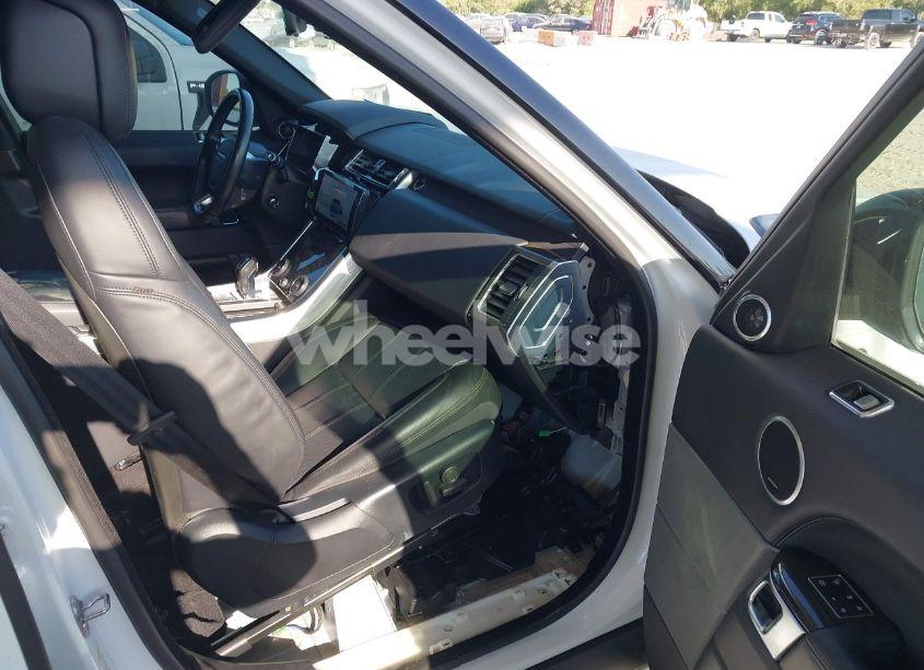 Photo 5 of 2019 Land Rover RANGE ROVER SPORT HSE (VIN SALWR2RV3KA820539)