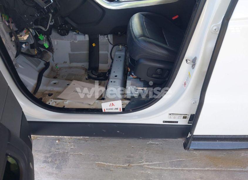 Photo 6 of 2019 Land Rover RANGE ROVER SPORT HSE (VIN SALWR2RV3KA820539)