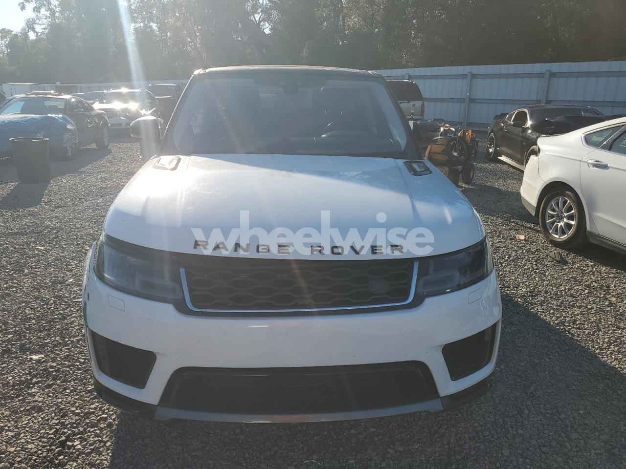 Photo 5 of 2019 LAND ROVER RANGE ROVER SPORT HSE (VIN SALWR2RV4KA418822)