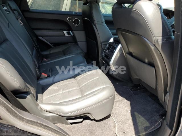 Photo 11 of 2019 LAND ROVER RANGE ROVER SPORT HSE (VIN SALWR2RV6KA421219)
