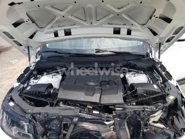 Photo 2 of 2019 LAND ROVER RANGE ROVER SPORT HSE (VIN SALWR2RV8KA814865)