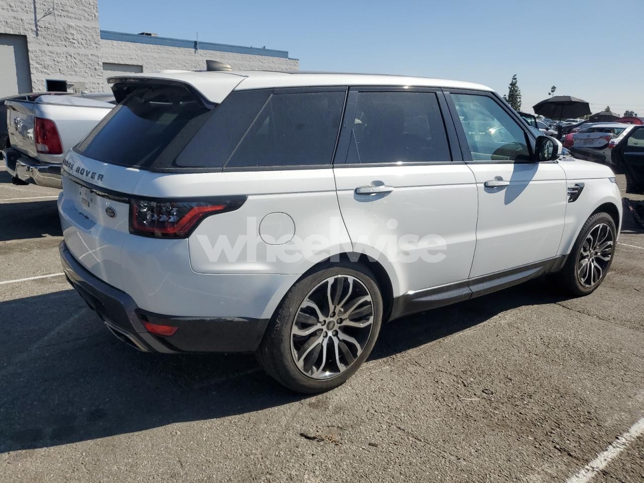 Photo 3 of 2022 LAND ROVER RANGE ROVER SPORT HSE SILVER EDITION (VIN SALWR2SU1NA222407)