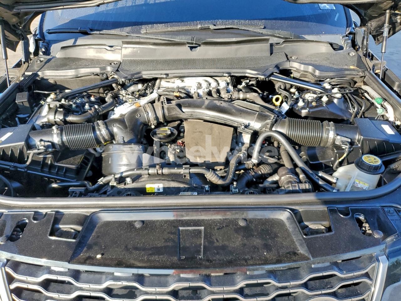 Photo 12 of 2020 LAND ROVER RANGE ROVER SPORT HSE (VIN SALWR2SU3LA719102)