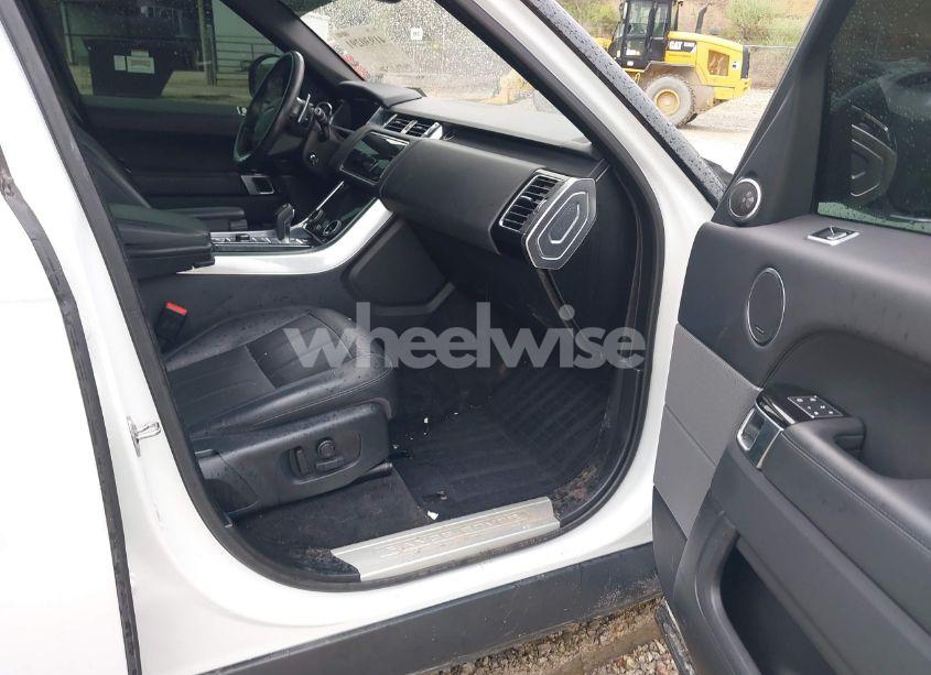Photo 5 of 2021 Land Rover RANGE ROVER SPORT HSE SILVER EDITION MHEV (VIN SALWR2SU7MA772855)