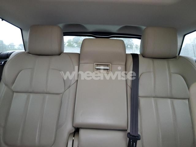 Photo 5 of 2016 LAND ROVER RANGE ROVER SPORT HSE (VIN SALWR2VF0GA646418)