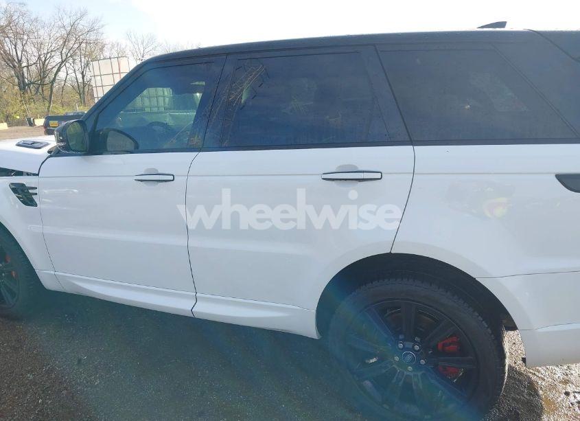 Photo 14 of 2022 Land Rover RANGE ROVER SPORT HST MHEV (VIN SALWS2RUXNA207365)