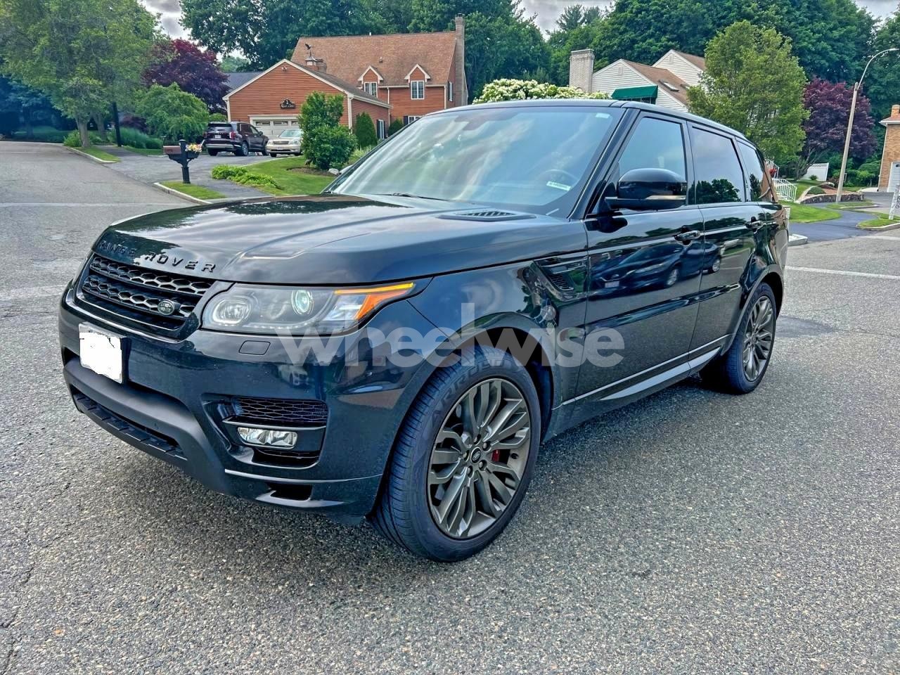 Photo 2 of 2016 LAND ROVER RANGE ROVER SPORT HST (VIN SALWS2VF8GA562321)