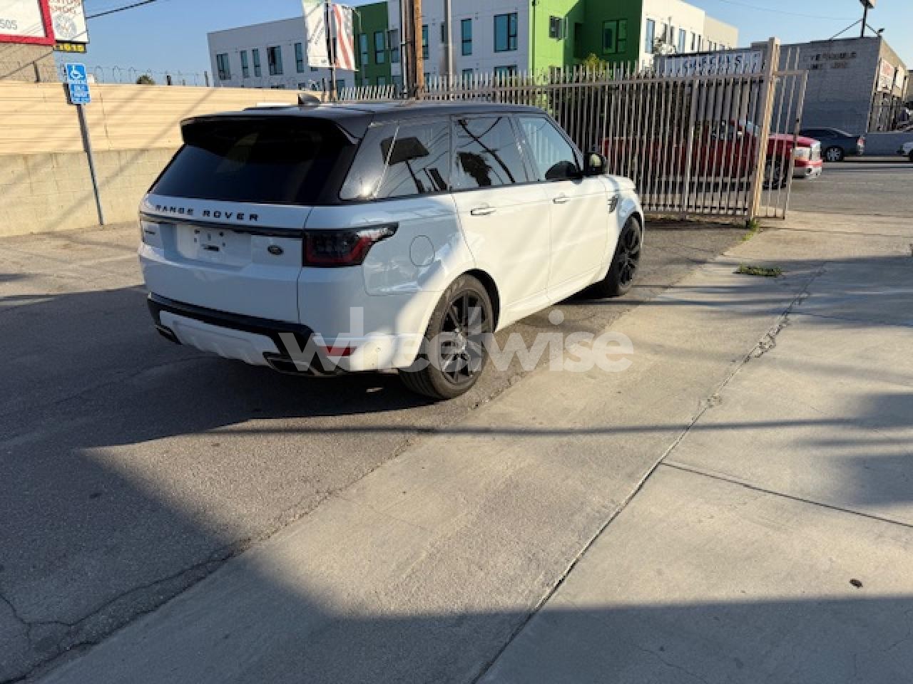 Photo 4 of 2019 LAND RANGE ROVER SPORT HSE DYNAMIC (VIN SALWV2SV0KA839930)