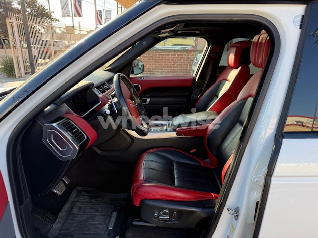 Photo 8 of 2019 LAND RANGE ROVER SPORT HSE DYNAMIC (VIN SALWV2SV0KA839930)