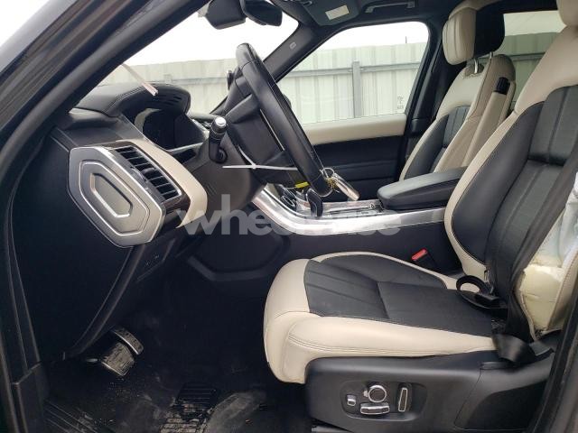 Photo 6 of 2019 LAND ROVER RANGE ROVER SPORT HSE DYNAMIC N/A (VIN SALWV2SV0KA851012)