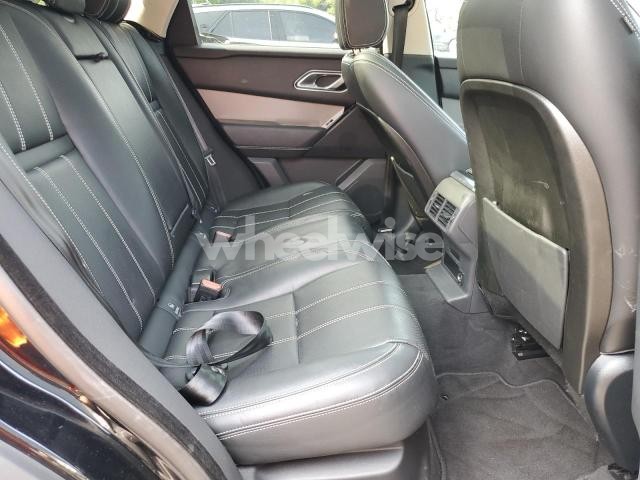 Photo 4 of 2020 LAND ROVER RANGE ROVER VELAR S N/A (VIN SALYB2EX0LA265426)