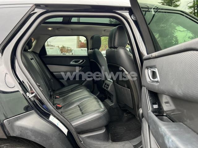 Photo 4 of 2020 LAND ROVER RANGE ROVER VELAR S N/A (VIN SALYB2EX1LA258677)