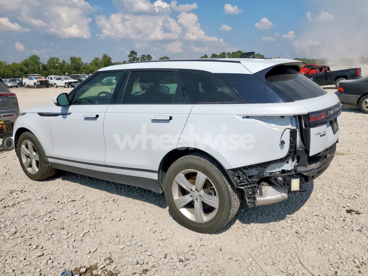 Photo 2 of 2020 LAND ROVER RANGE ROVER VELAR S (VIN SALYB2EX8LA239446)