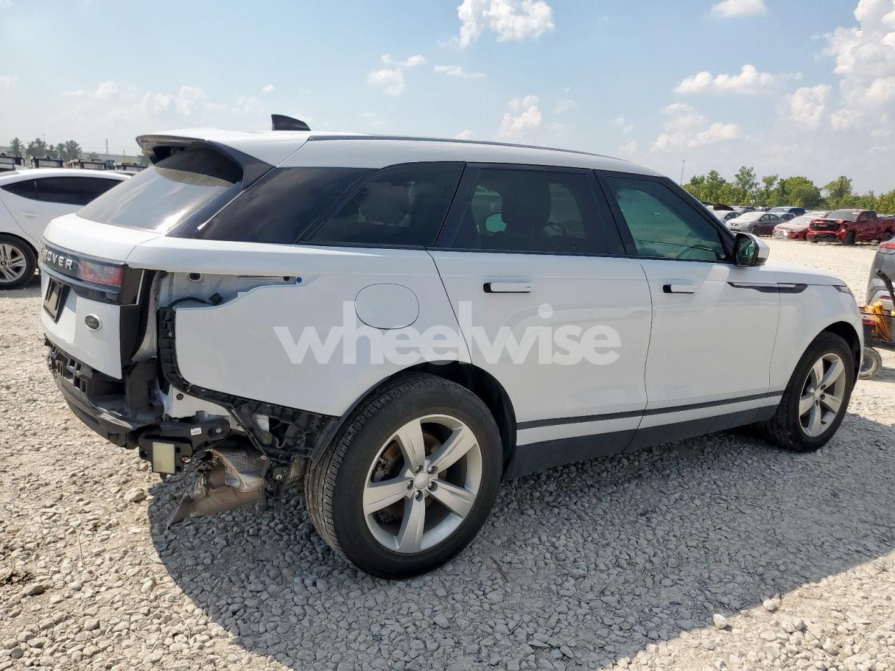 Photo 3 of 2020 LAND ROVER RANGE ROVER VELAR S (VIN SALYB2EX8LA239446)