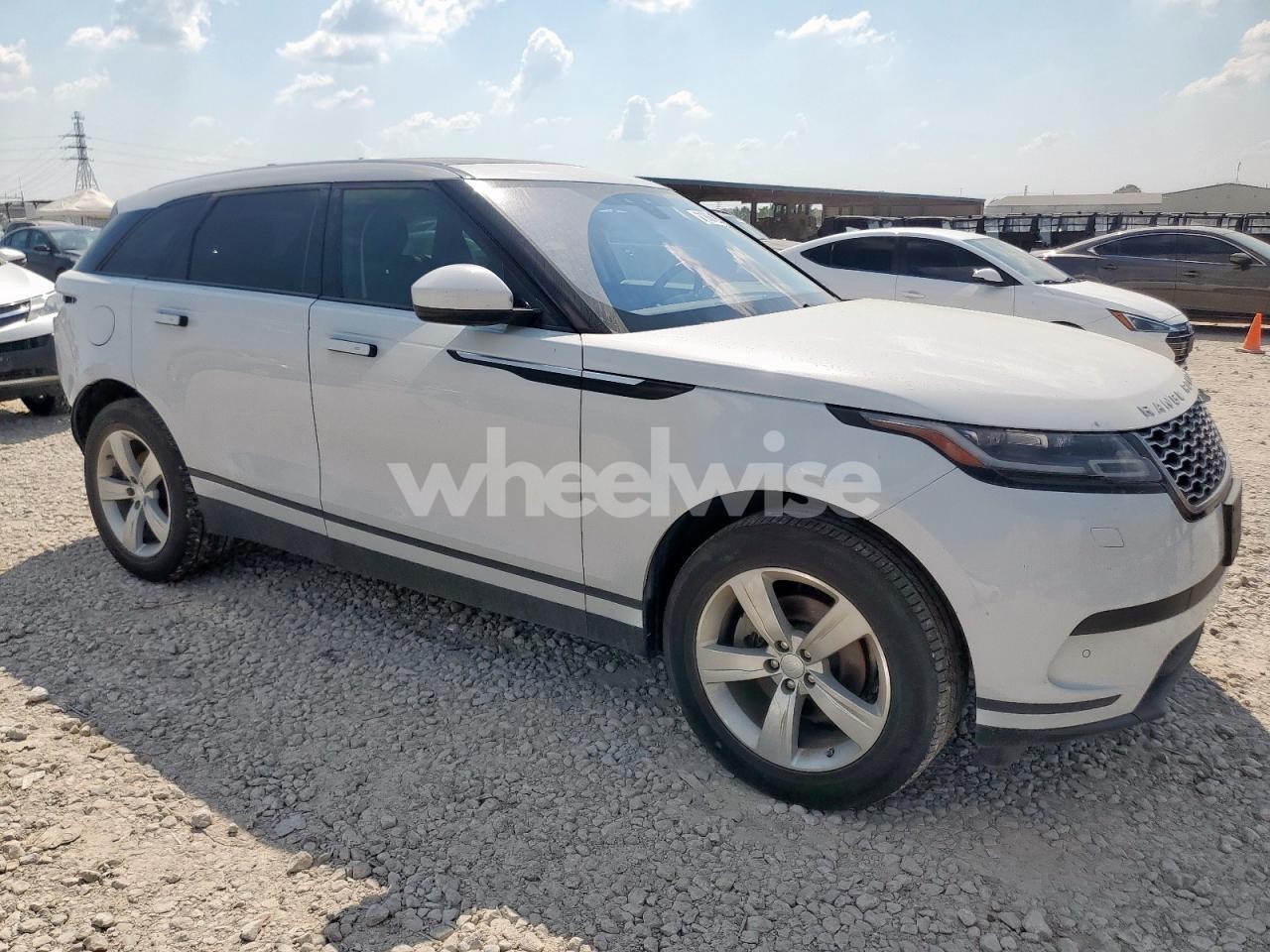 Photo 4 of 2020 LAND ROVER RANGE ROVER VELAR S (VIN SALYB2EX8LA239446)