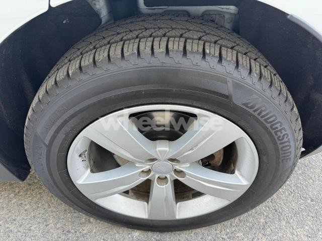 Photo 12 of 2018 LAND ROVER RANGE ROVER VELAR S N/A (VIN SALYB2RN0JA733550)