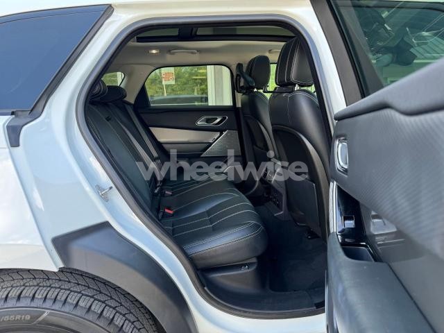 Photo 3 of 2018 LAND ROVER RANGE ROVER VELAR S N/A (VIN SALYB2RN0JA733550)