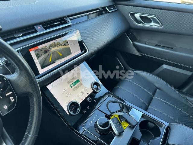Photo 6 of 2018 LAND ROVER RANGE ROVER VELAR S N/A (VIN SALYB2RN0JA733550)