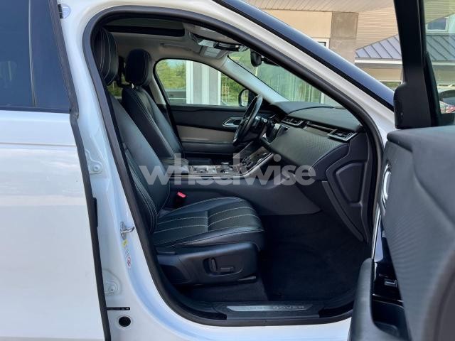 Photo 8 of 2018 LAND ROVER RANGE ROVER VELAR S N/A (VIN SALYB2RN0JA733550)