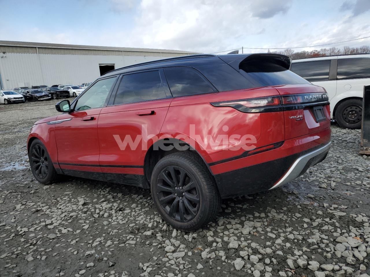 Photo 2 of 2018 LAND ROVER RANGE ROVER VELAR S (VIN SALYB2RX1JA732067)