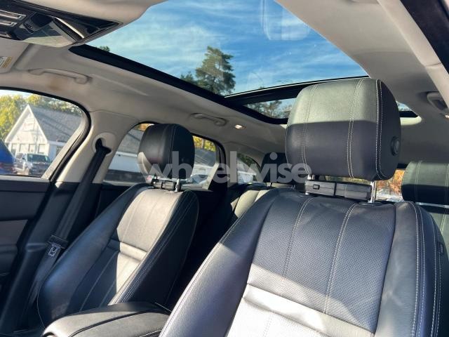 2018 LAND ROVER RANGE ROVER VELAR S N/A (VIN SALYB2RXXJA760241) main photo