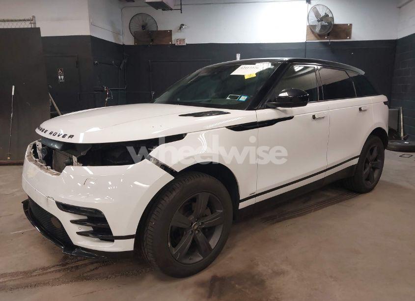 Photo 2 of 2020 Land Rover RANGE ROVER VELAR P250 R-DYNAMIC S (VIN SALYK2EX7LA247845)