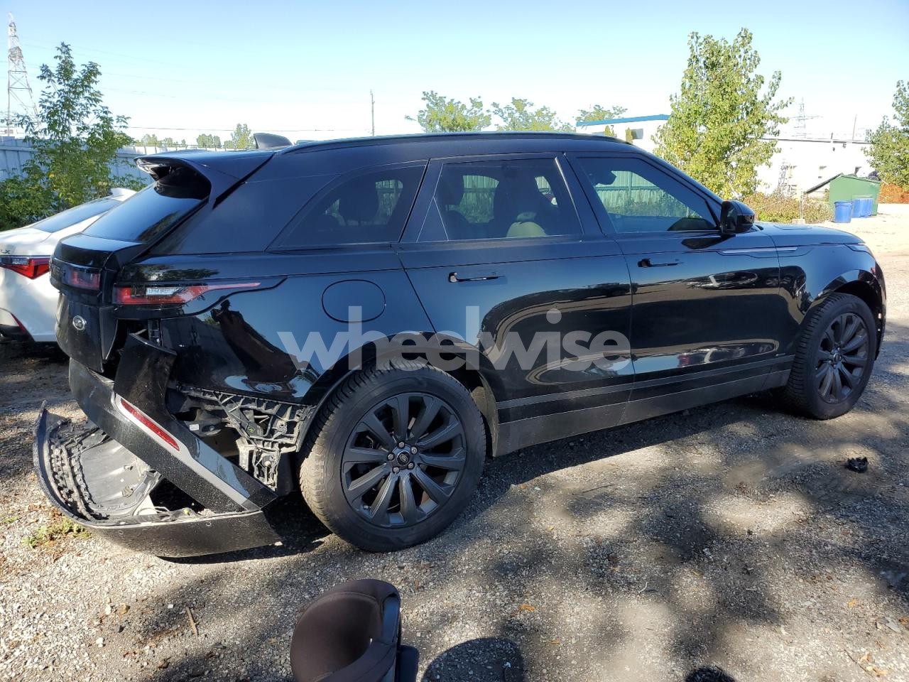 Photo 3 of 2019 LAND ROVER RANGE ROVER VELAR R-DYNAMIC SE N/A (VIN SALYL2EN6KA227502)