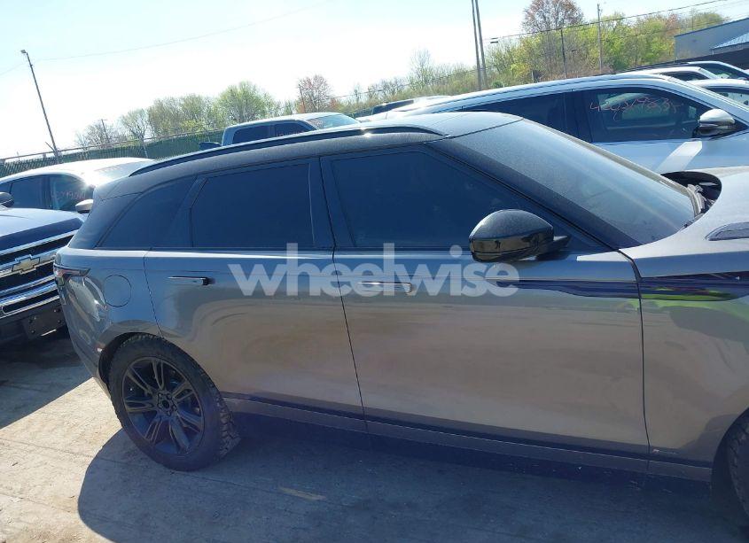Photo 13 of 2019 Land Rover RANGE ROVER VELAR (VIN SALYL2EV0KA791498)