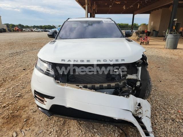 Photo 4 of 2019 LAND ROVER RANGE ROVER VELAR R-DYNAMIC SE N/A (VIN SALYL2EX2KA232424)