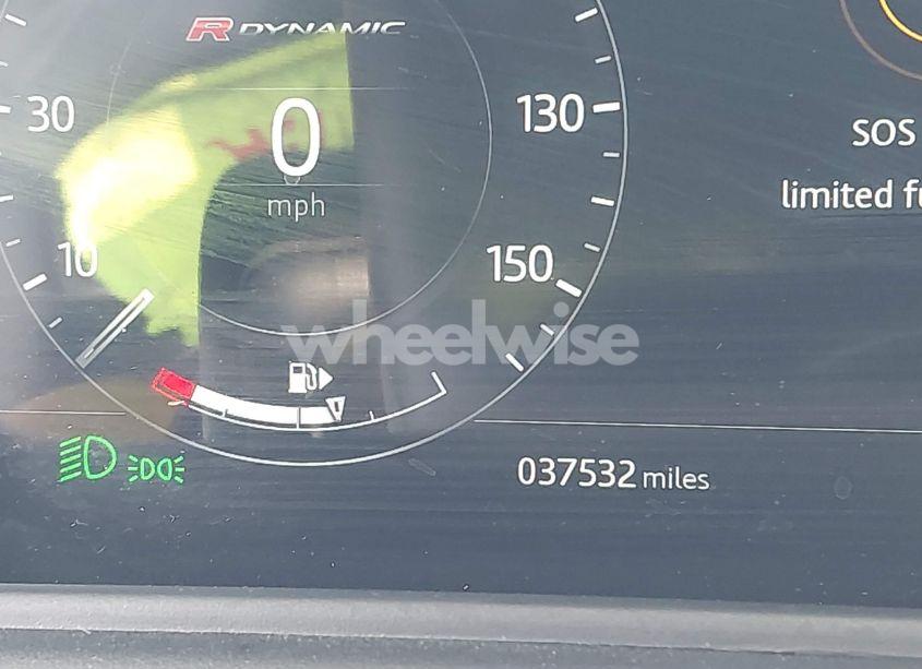 Photo 16 of 2019 Land Rover RANGE ROVER VELAR P250 R-DYNAMIC SE (VIN SALYL2EX2KA793688)