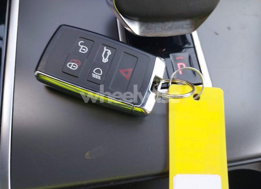 Photo 11 of 2025 Land Rover RANGE ROVER VELAR P250 DYNAMIC SE (VIN SALYL2EX4SA398296)