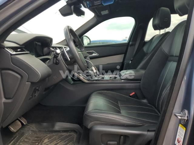 Photo 11 of 2019 LAND ROVER RANGE ROVER VELAR R-DYNAMIC SE N/A (VIN SALYL2EX5KA233583)