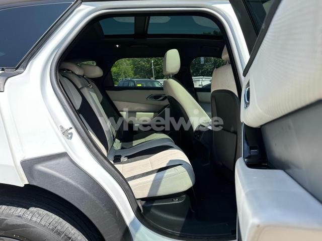 Photo 8 of 2019 LAND ROVER RANGE ROVER VELAR R-DYNAMIC SE N/A (VIN SALYL2EX8KA789614)