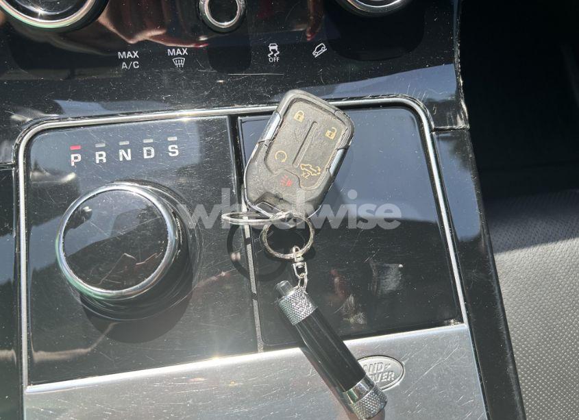 Photo 11 of 2019 Land Rover RANGE ROVER VELAR P340 R-DYNAMIC SE/P380 R-DYNAMIC SE (VIN SALYL2FV1KA210203)