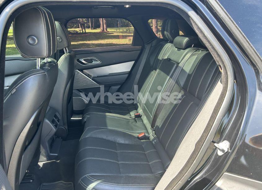 Photo 8 of 2019 Land Rover RANGE ROVER VELAR P340 R-DYNAMIC SE/P380 R-DYNAMIC SE (VIN SALYL2FV1KA210203)