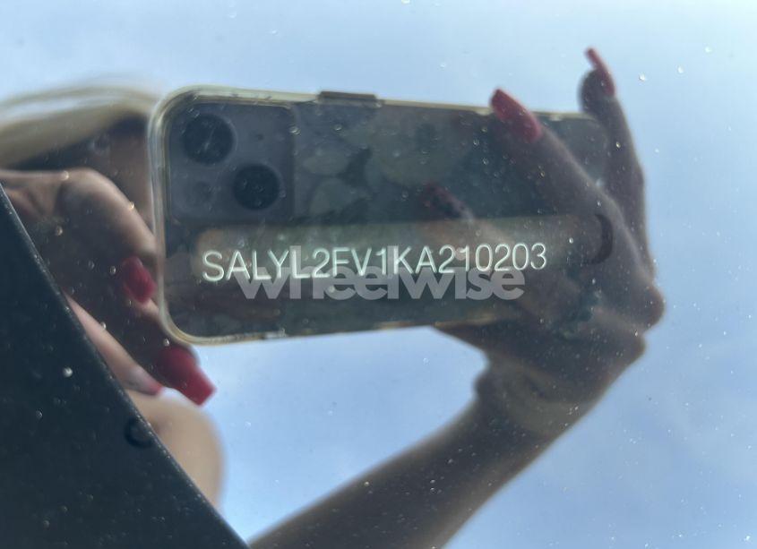 Photo 9 of 2019 Land Rover RANGE ROVER VELAR P340 R-DYNAMIC SE/P380 R-DYNAMIC SE (VIN SALYL2FV1KA210203)