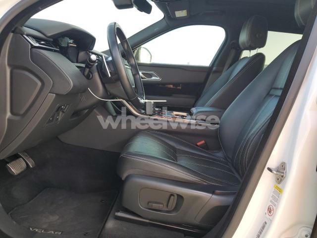 Photo 10 of 2018 LAND ROVER RANGE ROVER VELAR R-DYNAMIC SE N/A (VIN SALYL2RN1JA709853)