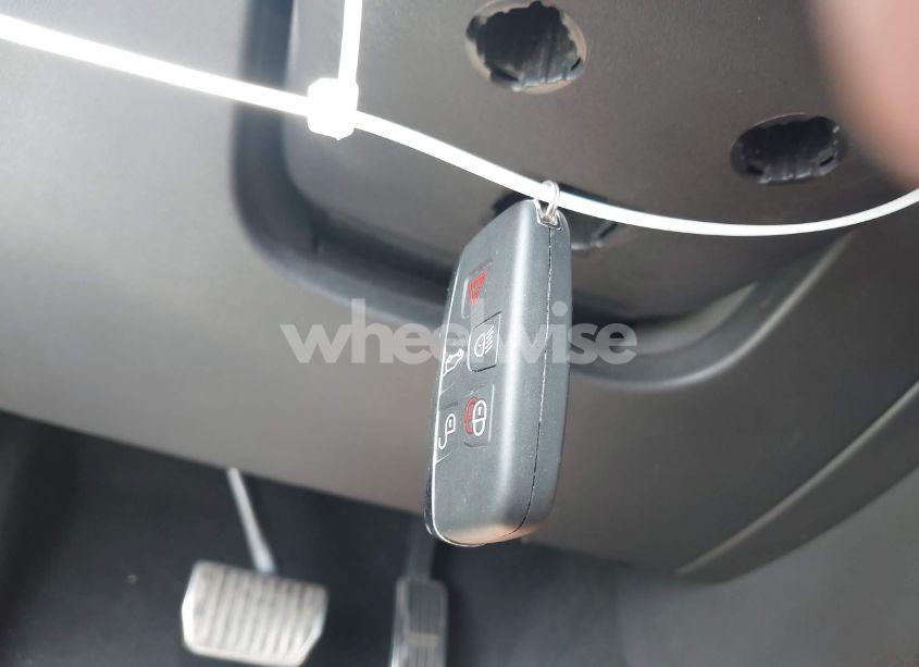 Photo 11 of 2018 Land Rover RANGE ROVER VELAR D180 SE R-DYNAMIC (VIN SALYL2RN6JA758868)